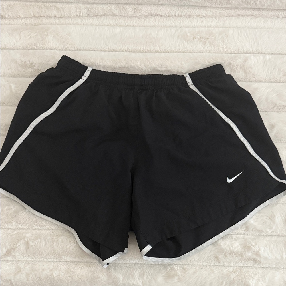 Used-Nike Women's Black Athletic Shorts